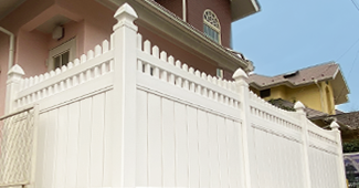 バイナル セミプライバシーフェンス VNG152