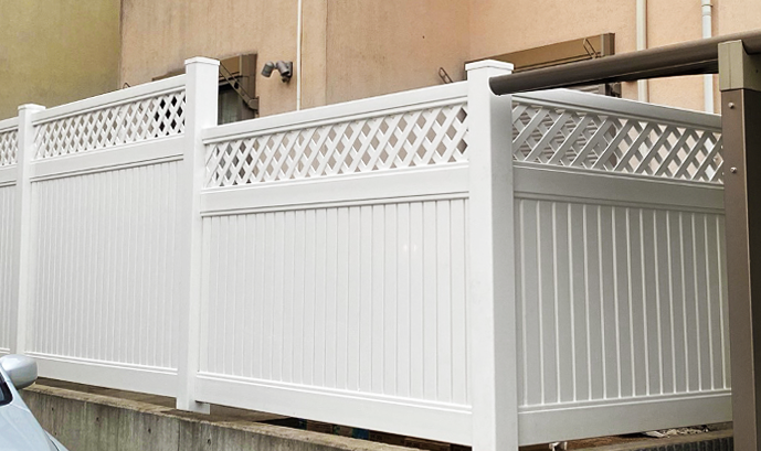 バイナルセミプライバシーフェンスVNG76