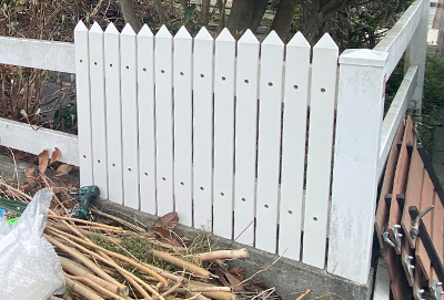 バリューフェンスWSSのピケット取付